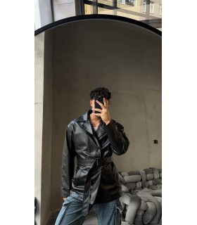 Kemer detaylı oversize siyah deri ceket