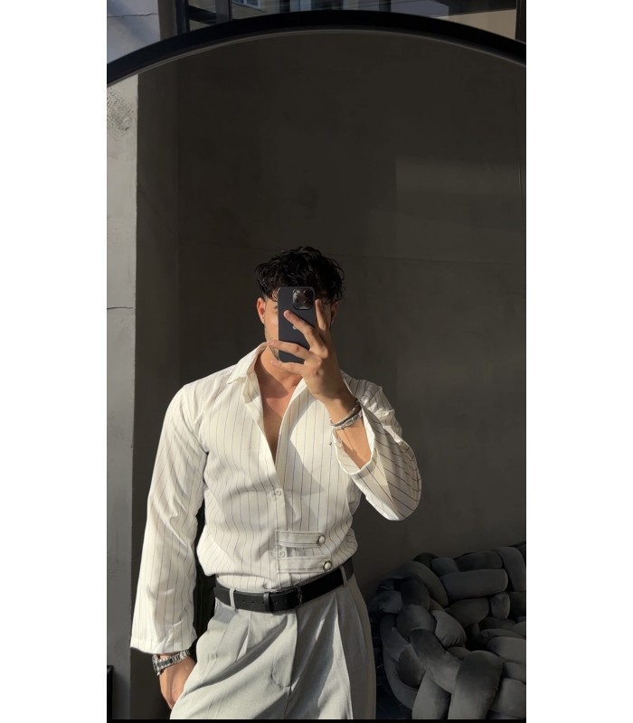 OVERSİZE YAN DETAYLI BEYAZ ÇİZGİLİ GÖMLEK