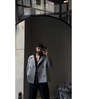 CROP KESİM OVERSİZE DÜĞME DETAYLI CEKET