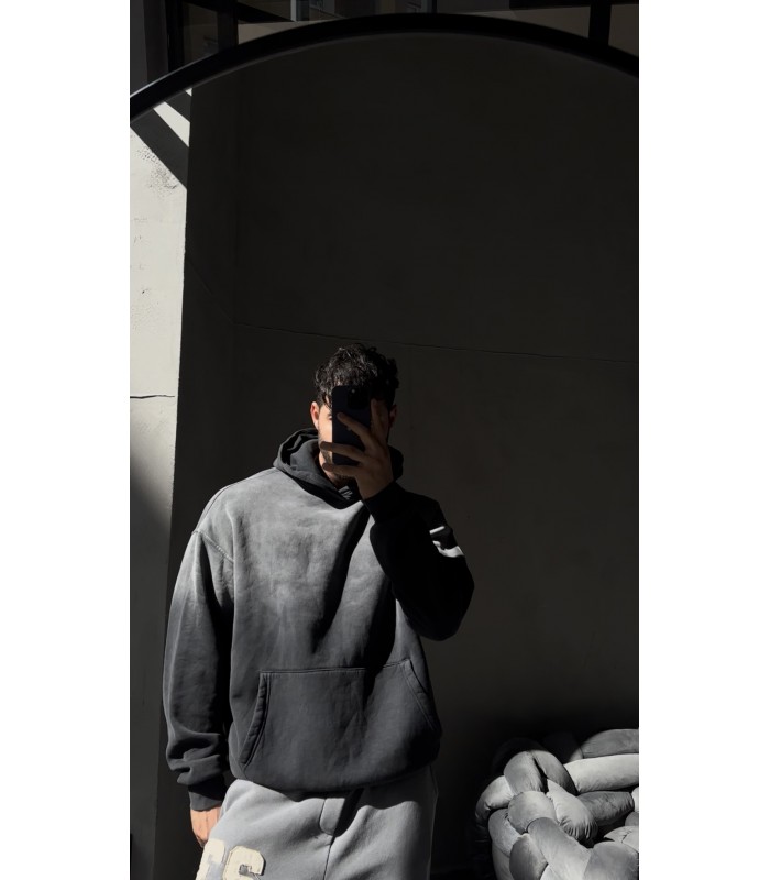 OVERSİZE SPREY DETAYLI SWEATSHİRT