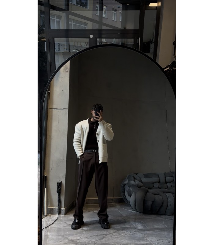 OVERSİZE ÖZEL DÜĞME DETAYLI HIRKA