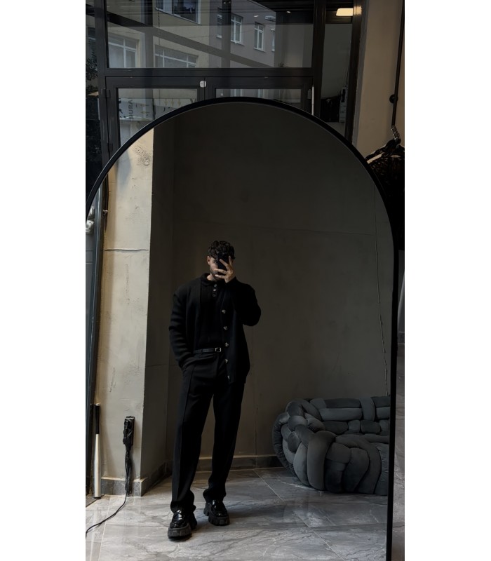 OVERSİZE ÖZEL DÜĞME DETAYLI HIRKA