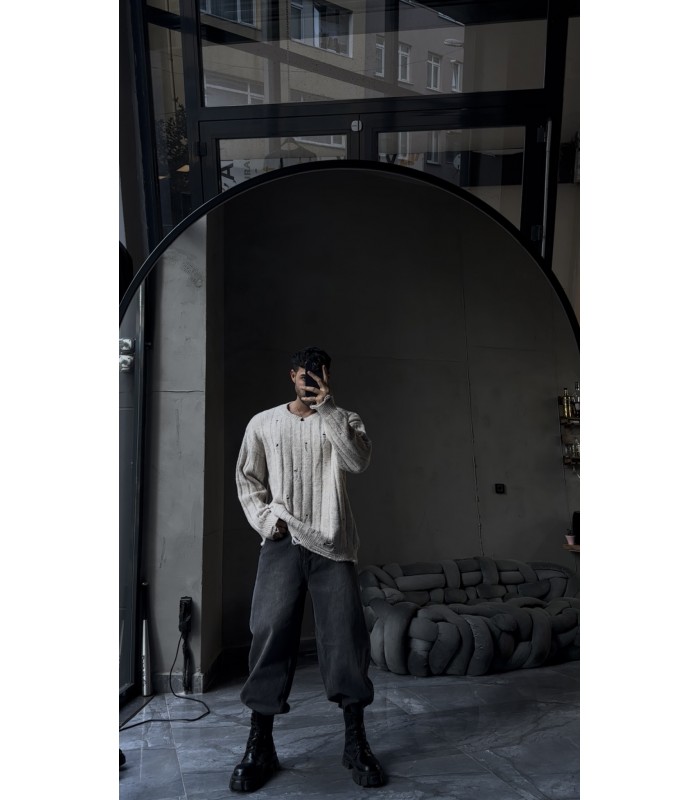 OVERSİZE ÖZEL YIRTMAC DETAYLI BİSİKLET YAKA KAZAK