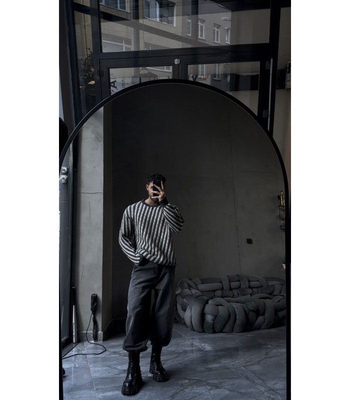 OVERSİZE ÖZEL DESEN DETAYLI  BİSİKLET YAKA KAZAK