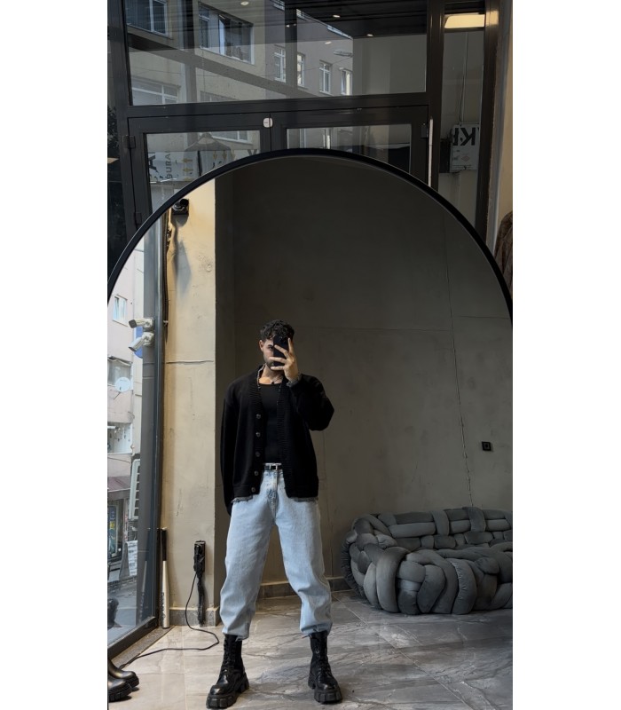 OVERSİZE ÖZEL YAKA DETAYLI HIRKA