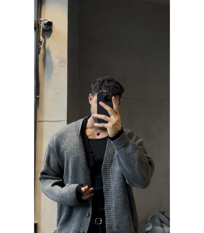 OVERSİZE ÖZEL YAKA DETAYLI HIRKA