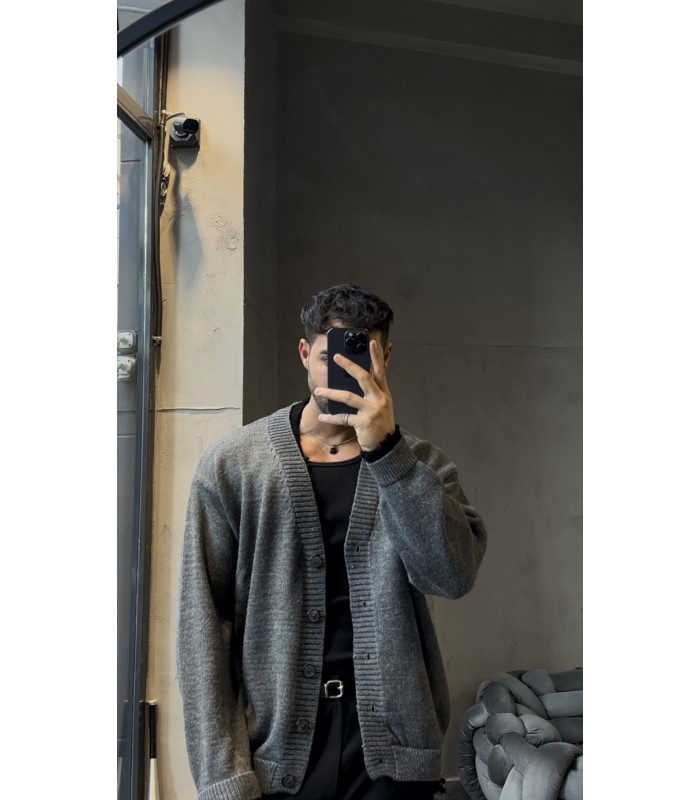 OVERSİZE ÖZEL YAKA DETAYLI HIRKA