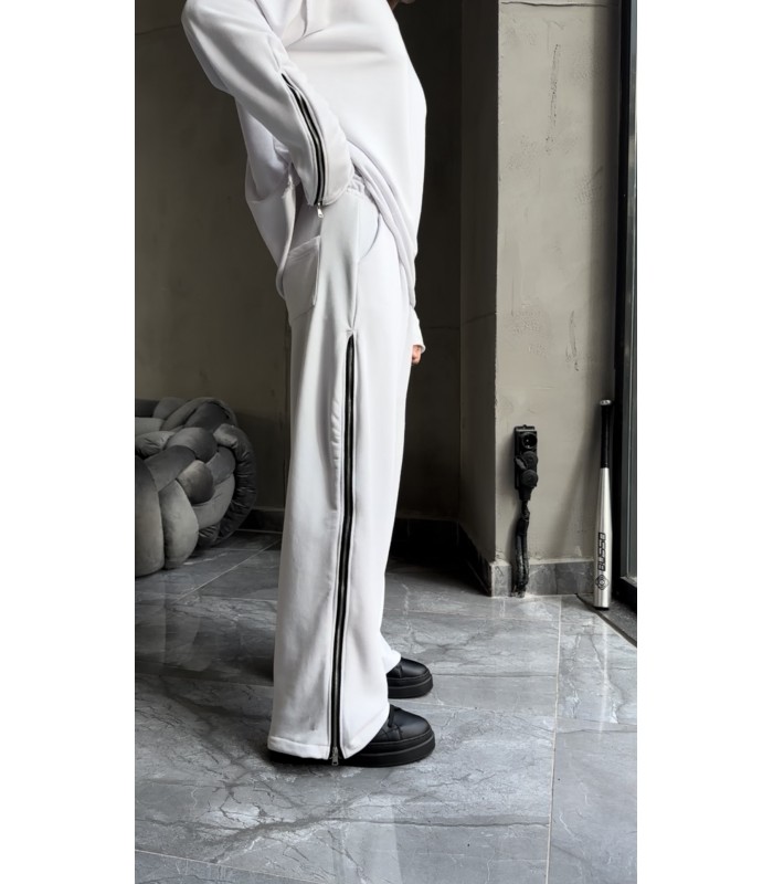 ÖZEL TASARIM YANDAN FERMUAR DETAYLI EŞOFMAN