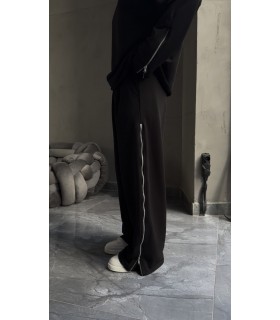 ÖZEL TASARIM YANDAN FERMUAR DETAYLI EŞOFMAN