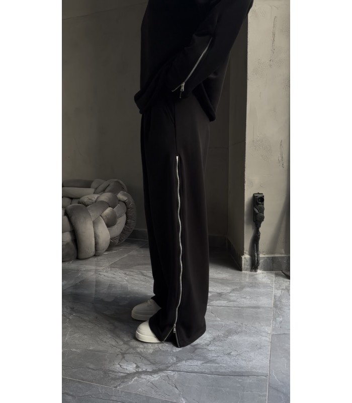 ÖZEL TASARIM YANDAN FERMUAR DETAYLI EŞOFMAN