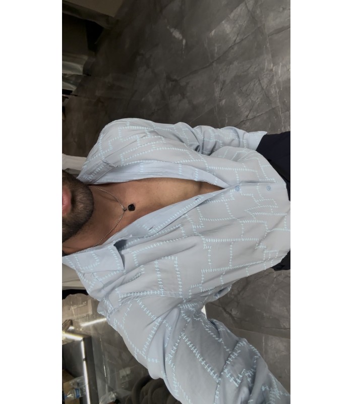 ÖZEL DESEN DETAYLI TENSEL KUMAŞ GÖMLEK