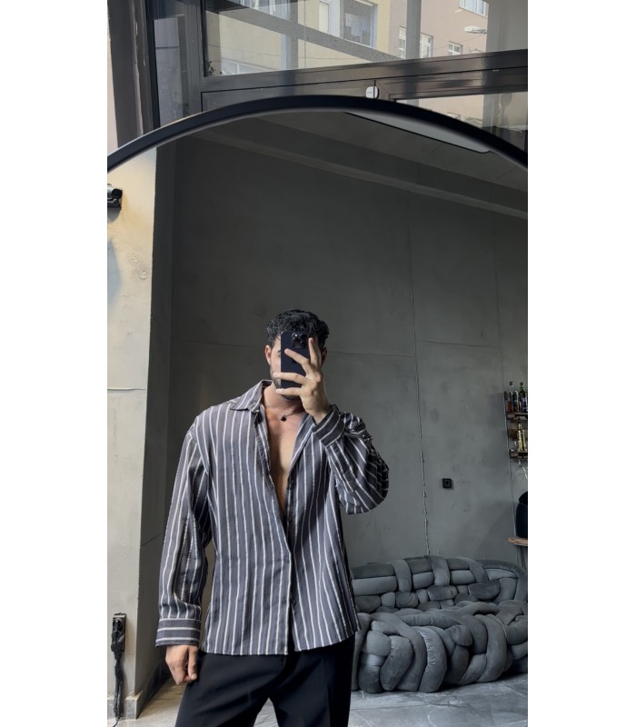 İNCE ÇİZGİ DETAYLI OVERSİZE GÖMLEK