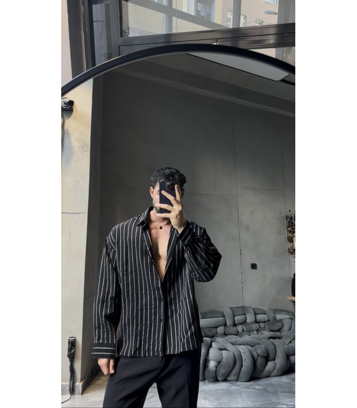 İNCE ÇİZGİ DETAYLI OVERSİZE GÖMLEK