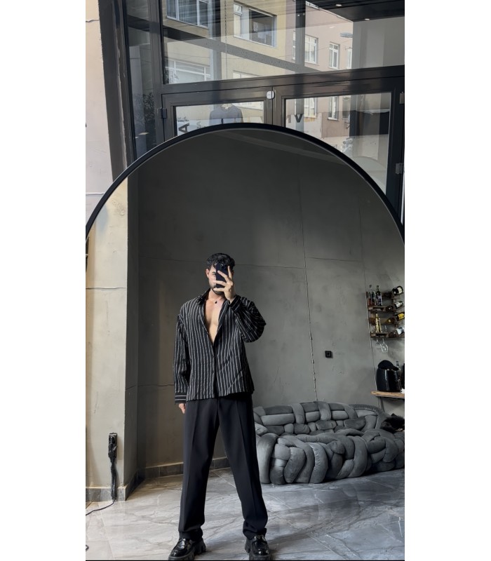 İNCE ÇİZGİ DETAYLI OVERSİZE GÖMLEK