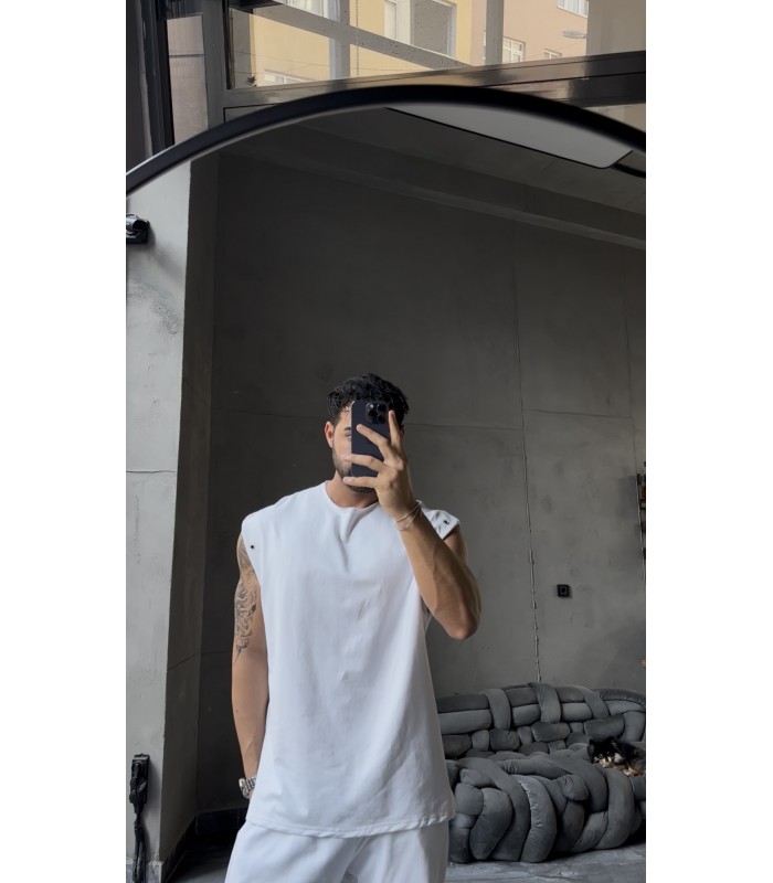 ÖZEL TASARIM OVERSİZE YAN KUŞ GÖZÜ DETAYLI  EŞOFMAN TAKIM