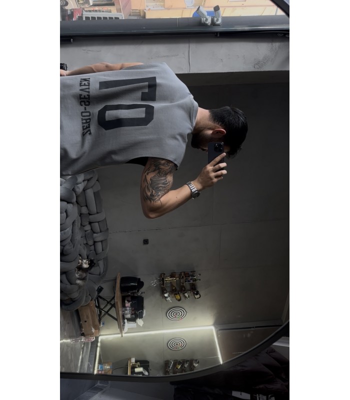 YENİ SEZON YIKAMA KUMAŞ ARKA BASKI DETAYLI OVERSİZE SIFIR KOL TSHİRT