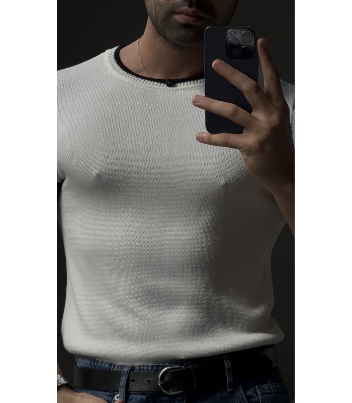BİSİKLET YAKA ÖZEL  DESEN DETAYLI TİRKO TSHIRT