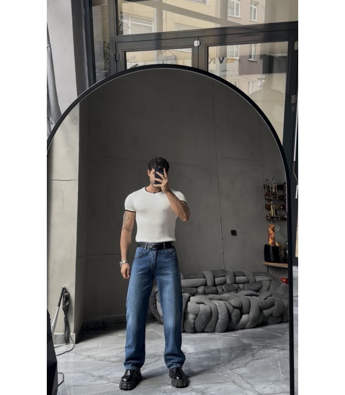 BİSİKLET YAKA ÖZEL  DESEN DETAYLI TİRKO TSHIRT