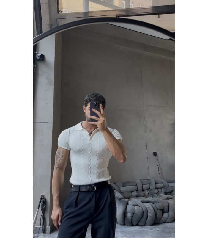 POLO YAKA ÖZEL NAKIŞ DESEN DETAYLI TİRKO TSHIRT