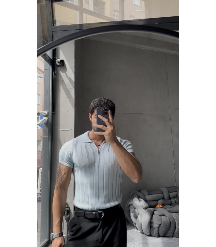 LİKRALI YAKA FERMUAR ÖZEL DESEN DETAYLI TSHIRT
