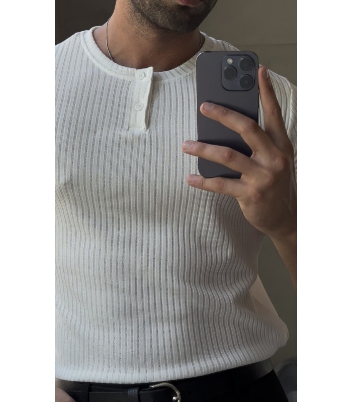 HAKİM YAKA DÜĞME DETAYLI TSHIRT
