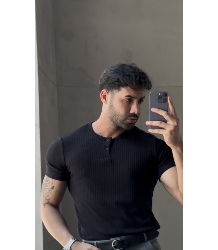 HAKİM YAKA DÜĞME DETAYLI TSHIRT