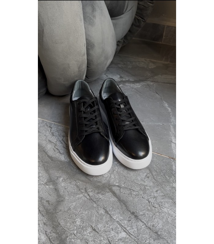 SİYAH HAKİKİ DERİ BAĞCIKLI SNEAKER