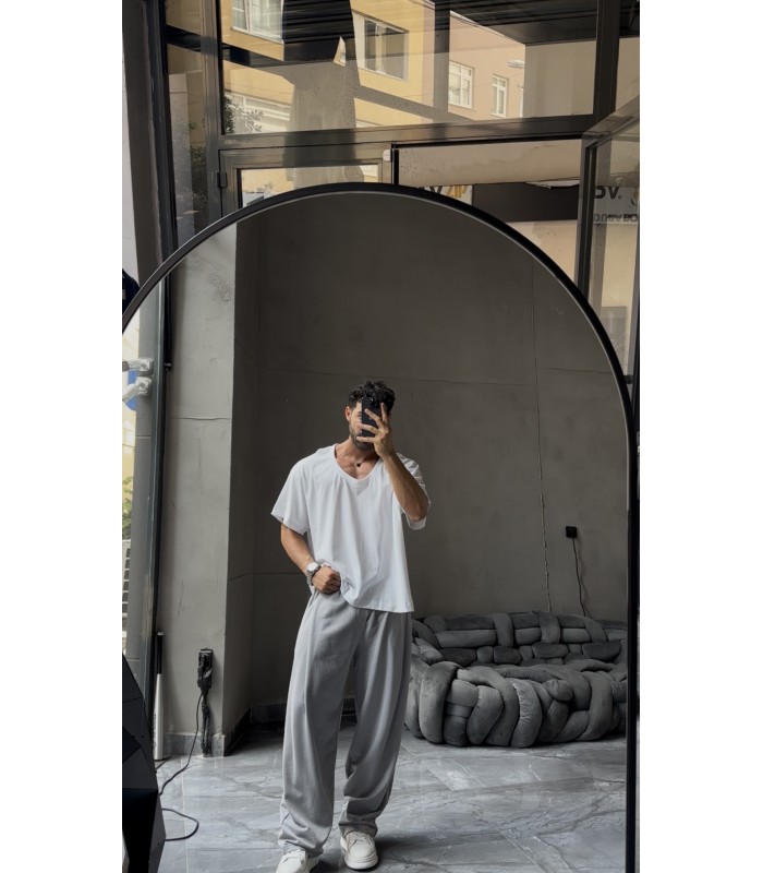 Oversize kalıp  Derin V yaka